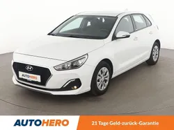 Weiß Gebraucht 2019 Hyundai i30 YES! Limousine | 11.540 € (Guter Preis)