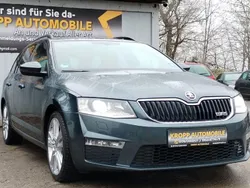 Grau Gebraucht 2017 Skoda Octavia RS Kombi | 11.100 € (Superpreis)
