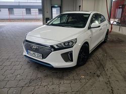 Weiß Gebraucht 2018 Hyundai Ioniq Style Kleinwagen | 13.800 € (Fairer Preis)