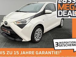 Weiß Gebraucht 2021 Toyota Aygo X-play Kleinwagen | 10.980 € (Fairer Preis)