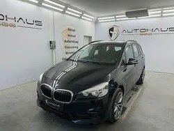Black sapphire metallic Gebraucht 2015 BMW 218 Gran Tourer Sport Line Van / Kleinbus | 9.990 € (Teuer)