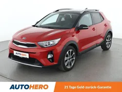 Rot Gebraucht 2018 Kia Stonic Vision SUV | 13.170 € (Fairer Preis)