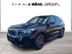 Schwarz Neu 2025 BMW iX1 M Sport SUV | 48.490 € (Guter Preis)