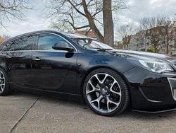 Schwarz Gebraucht 2017 Opel Insignia OPC Kombi | 25.000 € (Etwas zu teuer)
