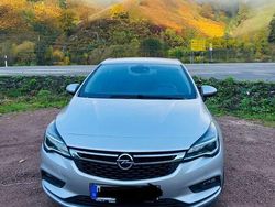 Silber Gebraucht 2016 Opel Astra Active Limousine | 10.200 € (Guter Preis)