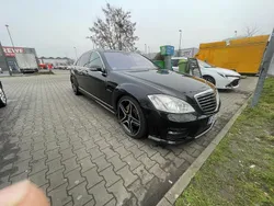 Schwarz Gebraucht 2006 Mercedes S63 AMG AMG Limousine | 9.200 €