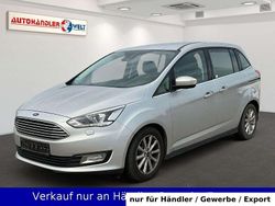 Silber Gebraucht 2018 Ford Grand C-Max Van / Kleinbus | 8.699 €