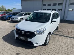 Weiß Gebraucht 2018 Dacia Lodgy Comfort Van / Kleinbus | 9.450 € (Guter Preis)
