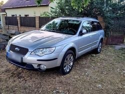 Silber Gebraucht 2007 Subaru Outback Kombi | 6.400 € (Teuer)