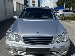 Silber Gebraucht 2006 Mercedes C320 Avantgarde Kombi | 3.500 € (Guter Preis)