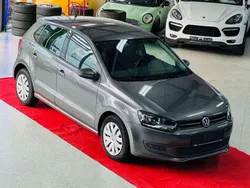 Grau Gebraucht 2010 VW Polo Comfortline Kleinwagen | 8.990 € (Fairer Preis)
