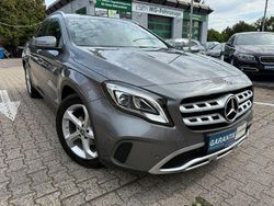 Grau Gebraucht 2018 Mercedes GLA200 Urban SUV | 18.849 € (Fairer Preis)