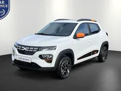 Weiß (weiß) Gebraucht 2023 Dacia Spring Essentiel Kleinwagen | 11.950 € (Fairer Preis)
