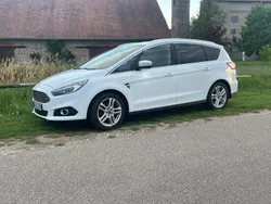 Weiß Gebraucht 2017 Ford S-MAX Titanium Van / Kleinbus | 21.500 € (Fairer Preis)