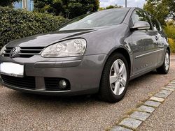 Grau Gebraucht 2008 VW Golf V Limousine | 2.250 € (Fairer Preis)