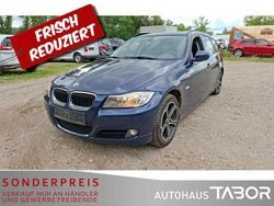 Tiefseeblau metallic Gebraucht 2010 BMW 320 Kombi | 3.385 € (Superpreis)