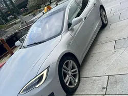 Silber Gebraucht 2016 Tesla Model S Limousine | 19.999 €