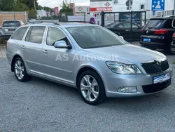 Silber Gebraucht 2011 Skoda Octavia Elegance Kombi | 7.999 € (Fairer Preis)