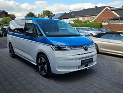 2farbenlackierung Gebraucht 2023 VW T7 Style Van | 54.990 € (Teuer)
