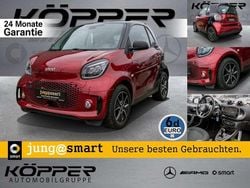 Carmine red Gebraucht 2023 Smart ForTwo Coupé Exclusive Kleinwagen | 16.988 € (Fairer Preis)