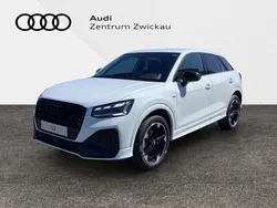 Gletscherweiß metallic Neu 2025 Audi Q2 S-Line SUV | 48.855 €