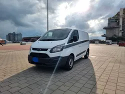 Weiß Gebraucht 2016 Ford Transit Custom | 12.950 €