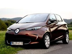 Braun Gebraucht 2014 Renault Zoe Kleinwagen | 5.400 € (Fairer Preis)