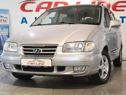 Silber Gebraucht 2007 Hyundai Trajet GLS Van / Kleinbus | 6.444 €