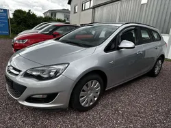 Silber Gebraucht 2014 Opel Astra Exklusiv Kombi | 7.750 € (Fairer Preis)