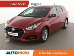 Rot Gebraucht 2017 Hyundai i40 Trend Limousine | 13.240 € (Fairer Preis)