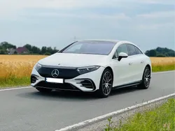 Weiß Gebraucht 2022 Mercedes EQS450+ AMG Limousine | 56.900 € (Etwas zu teuer)