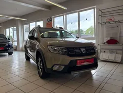 Beige dune (metallic) Gebraucht 2019 Dacia Sandero Stepway Kleinwagen | 10.399 € (Fairer Preis)