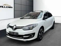 Weiß Gebraucht 2016 Renault Mégane III Bose Edition Limousine | 7.490 € (Guter Preis)