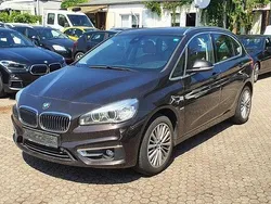 Braun Gebraucht 2017 BMW 218 Active Tourer Luxury Line Van / Kleinbus | 8.900 € (Fairer Preis)