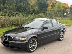 Schwarz Gebraucht 2004 BMW 320 Basis Limousine | 1.600 € (Superpreis)