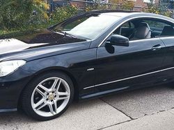 Schwarz Gebraucht 2010 Mercedes E220 AMG line Coupé | 7.499 € (Superpreis)