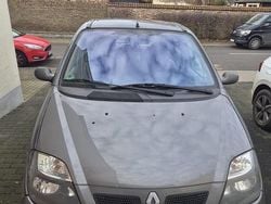 Grau Gebraucht 2003 Renault Scénic Van / Kleinbus | 1.100 € (Guter Preis)