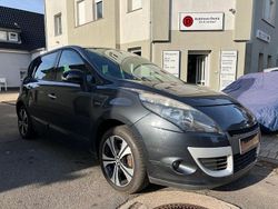 Grau Gebraucht 2011 Renault Scénic III Bose Edition Van / Kleinbus | 3.999 € (Etwas zu teuer)