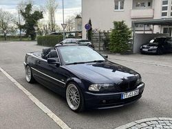 Blau Gebraucht 2001 BMW 320 Cabriolet Cabrio | 8.900 € (Teuer)