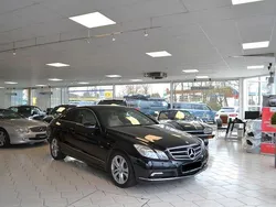 Obsidianschwarz metalliclack Gebraucht 2009 Mercedes E350 Coupé | 17.900 €