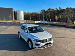 Weiß Gebraucht 2019 VW T-Roc R-line SUV | 22.950 € (Etwas zu teuer)