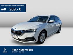 Moonweiss metallic Gebraucht 2022 Skoda Octavia Ambition Kombi | 21.740 € (Guter Preis)