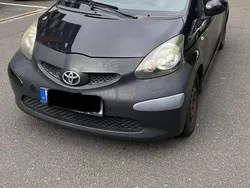 Schwarz Gebraucht 2006 Toyota Aygo Kleinwagen | 1.200 € (Fairer Preis)