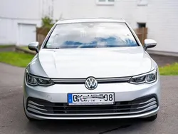 Silber Gebraucht 2020 VW Golf VIII Life Limousine | 17.199 € (Superpreis)