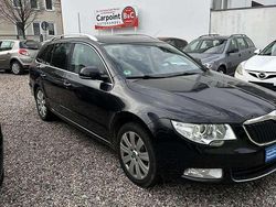 Schwarzmagic perleffekt Gebraucht 2011 Skoda Superb Family Kombi | 6.199 € (Fairer Preis)