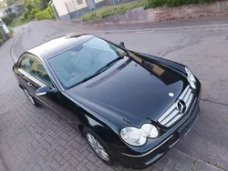 Schwarz Gebraucht 2007 Mercedes CLK200 Elegance Coupé | 6.550 € (Fairer Preis)