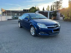 Blau Gebraucht 2007 Opel Astra Cabriolet Cosmo Cabrio | 2.450 € (Fairer Preis)