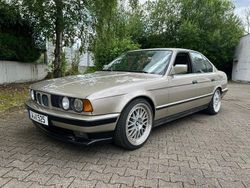 Beige Gebraucht 1989 BMW 525 Performance Limousine | 9.900 €