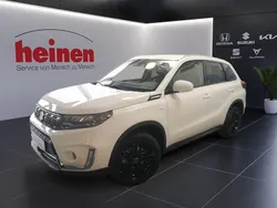 Weiss Gebraucht 2021 Suzuki Vitara Comfort SUV | 17.299 € (Fairer Preis)
