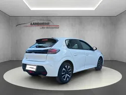Weiss Neu 2025 Peugeot 208 Style Kleinwagen | 22.667 € (Etwas zu teuer)